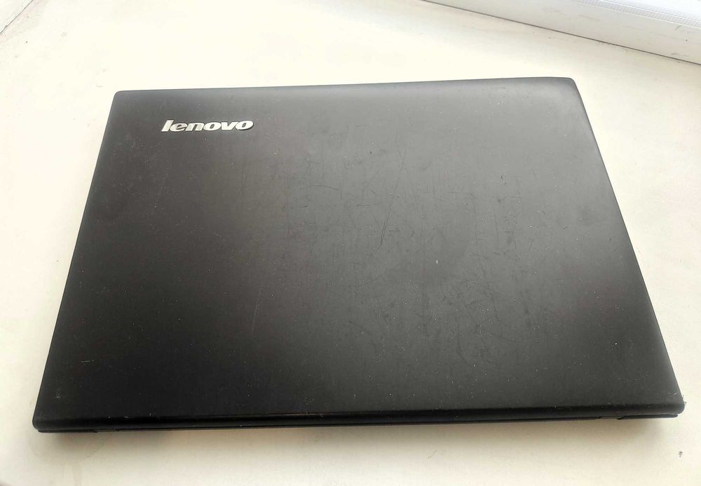 Lenovo IdeadPad Z500 Core i3, 8ГБ, зарядка, мышка и сумка.