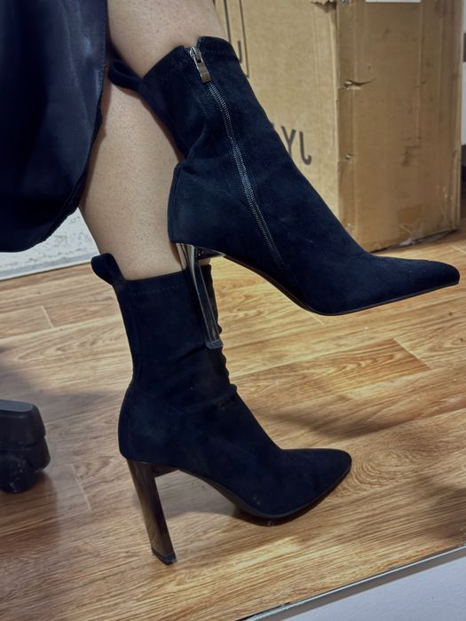 продам полусапожки на каблуках