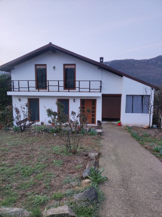 Casa de Vânzare  plus teren de 1080 m