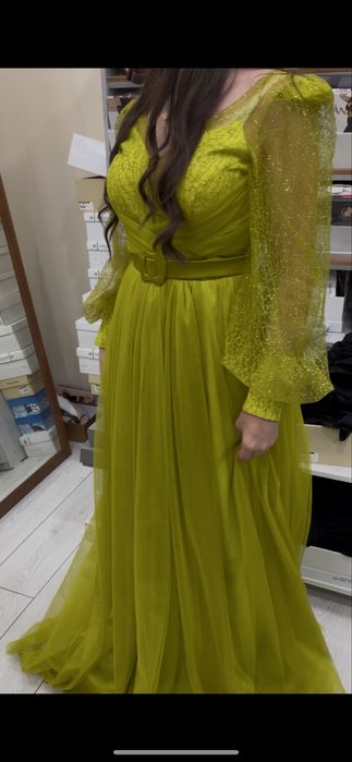 Продается новое вечернее платье, шикарное