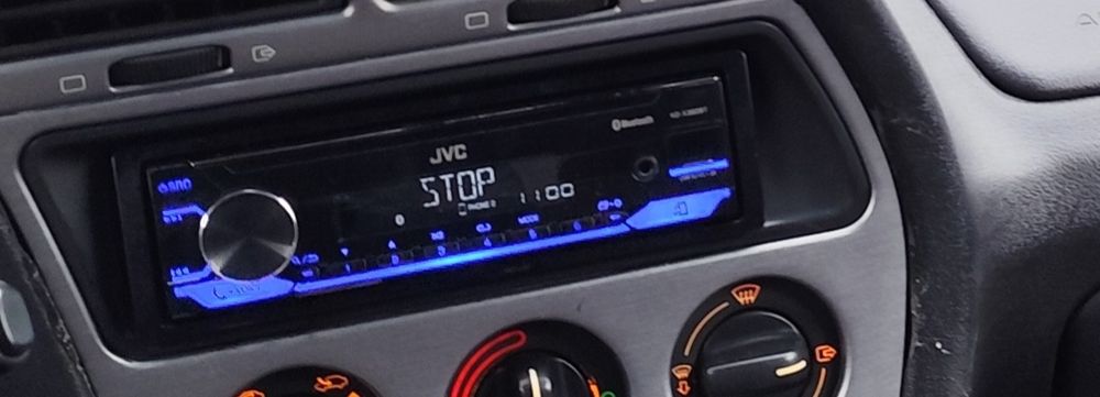 Радио за кола JVC