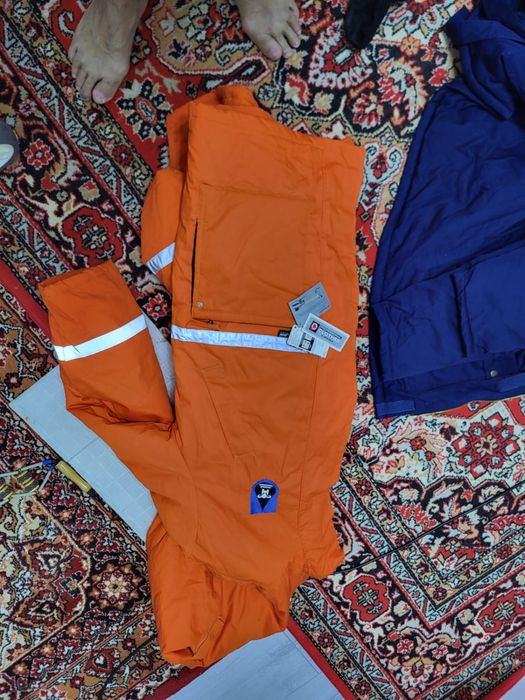 Продается спец куртка