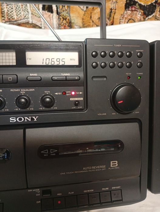Dublu radio caset autorevers cu cd SONY cfd750L
