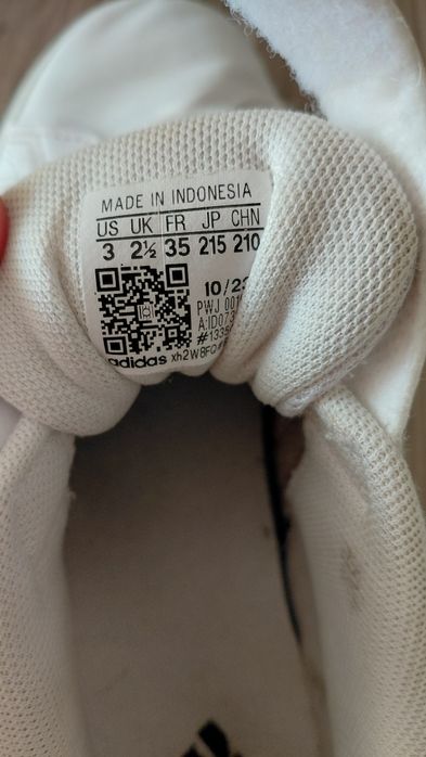 Маратонки Adidas 35номер