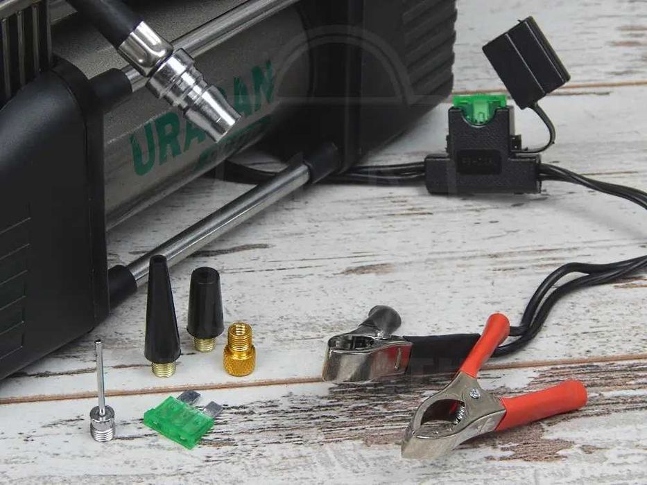 Compresor auto profesional cu doua pistoane 360W 85L/min rusesc NOU