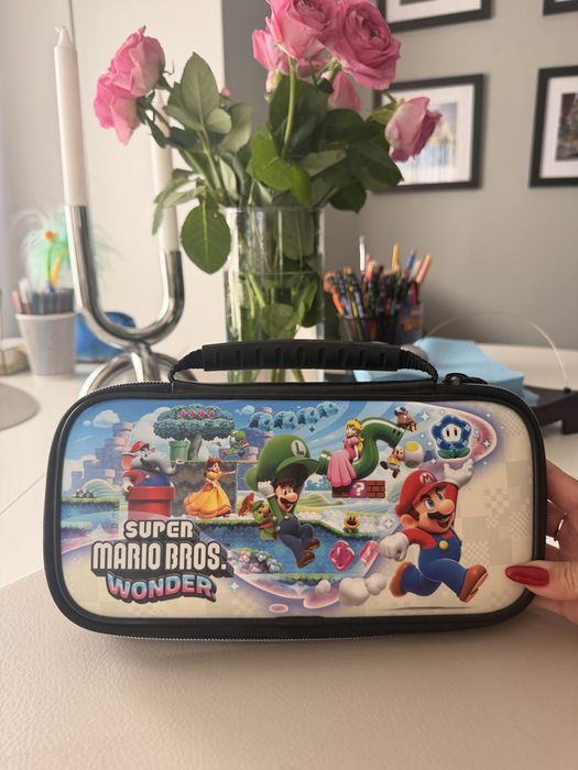 Vand Nintendo switch  folosit o data