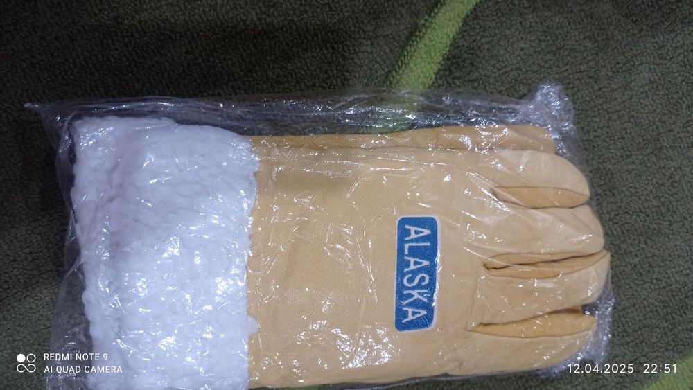 Продам рабочие перчатки разных видов для любой погоды и времени года.