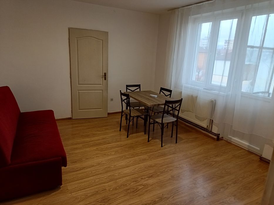 Apartament 2 camere cu balcon