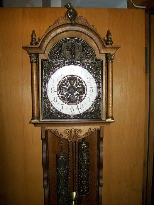 Ceas - Pendulă de perete cu două greutăți