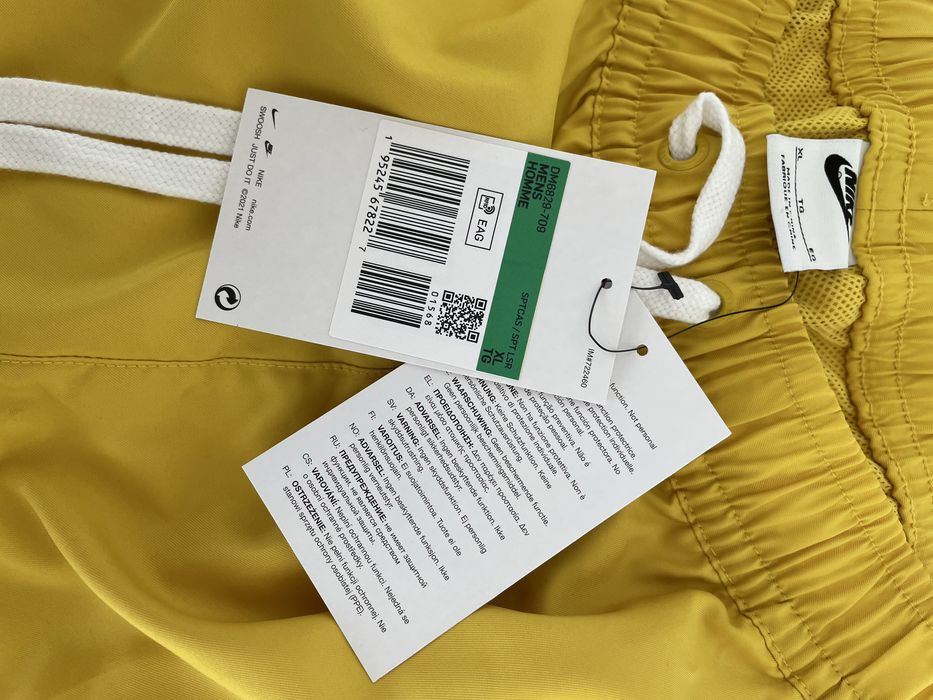 Nike къси панталони за плуване и волейбол, чисто нови.