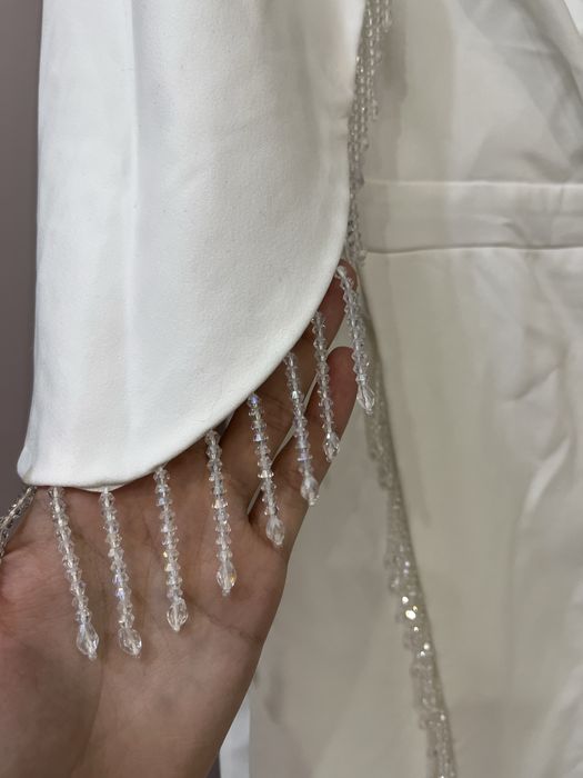 женское платье белое