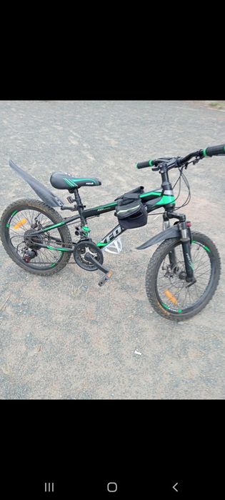 Продам спортивный молодежный велосипед