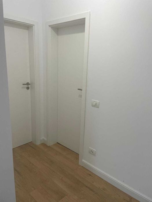 PROPRIETAR, vand casa pe parter in Petrovaselo