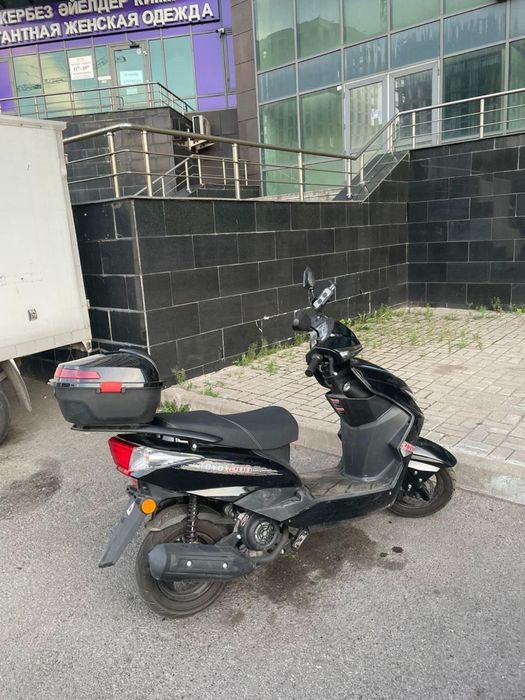 Продам мопед Benelli M12