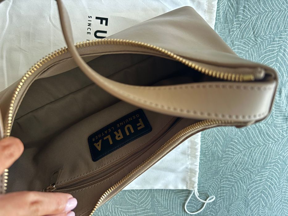 Нова дамска чанта Furla