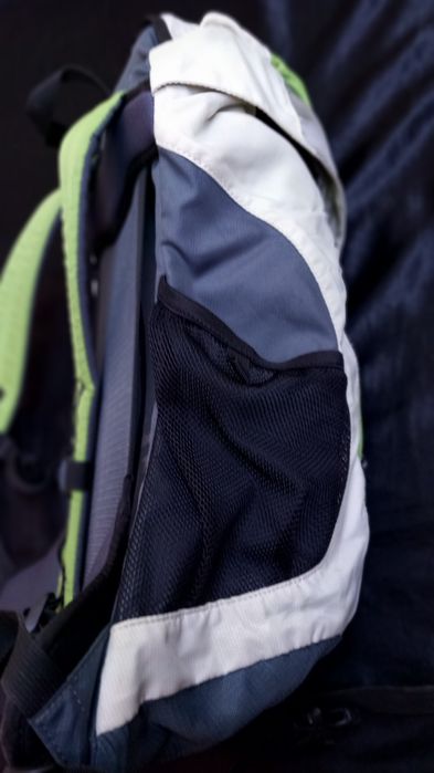 Deuter AC Lite 15 и детска Deuter 10 раници