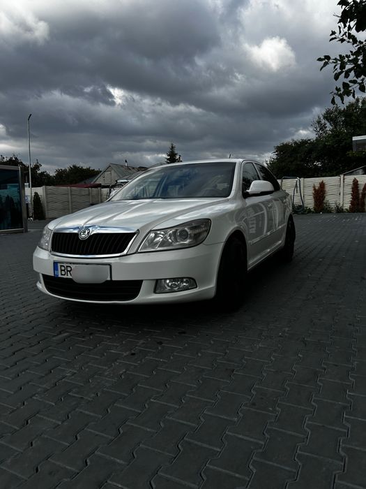SKODA Octavia 2011 — imagine 3