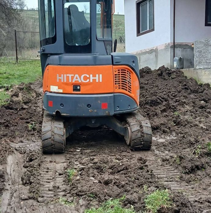 Închiriez excavator și bascula