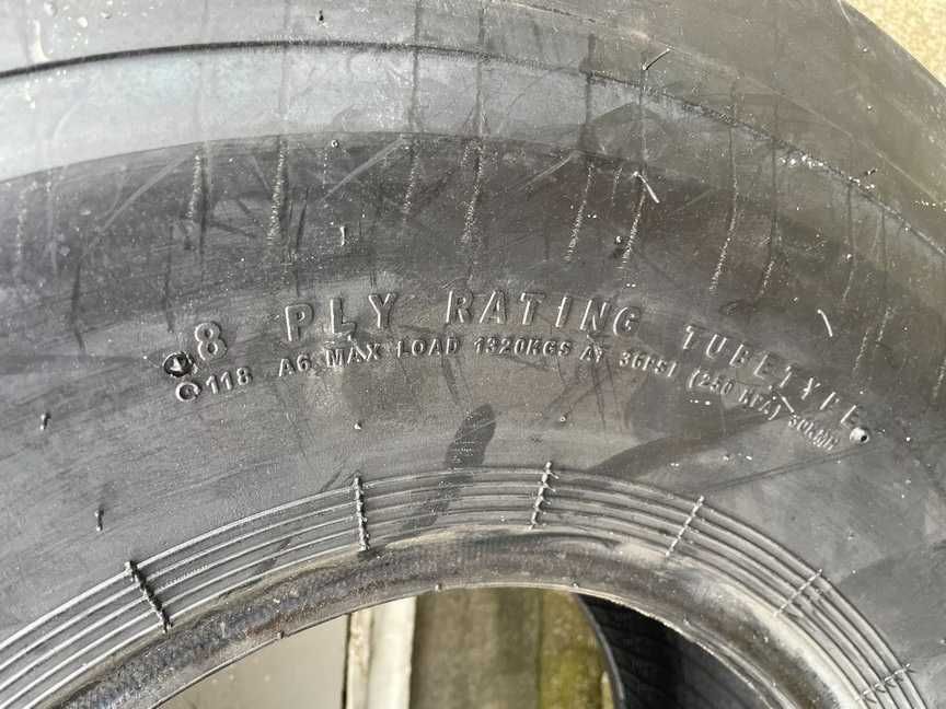 Cauciucuri noi pentru tractor fata 11.00-16 cu 8 pliuri marca OZKA