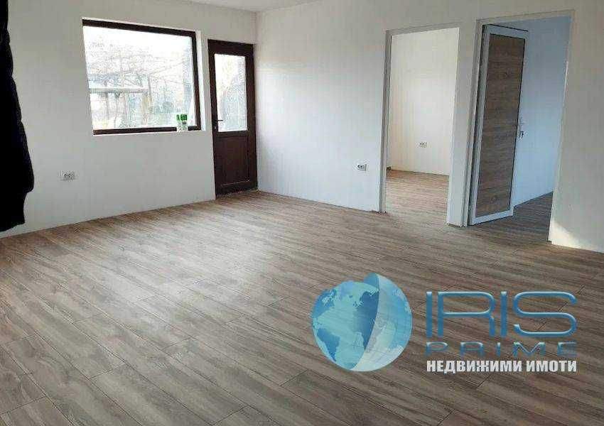 Продава се Къща в Шумен, Център - 60 кв.м за 1190 €/кв.м - Снимка #4