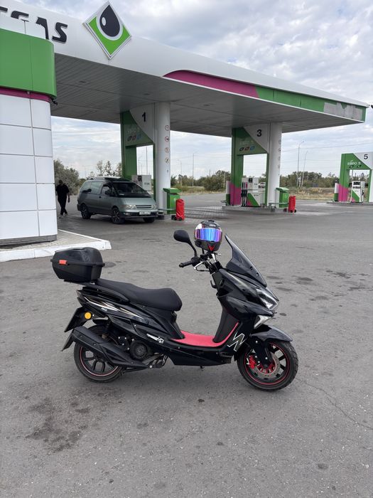 Скутер Макси
