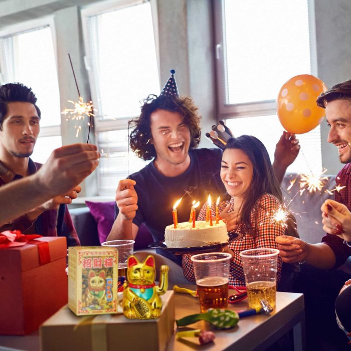 Maneki neko pisica norocoasa aurie cu brat mobil 16 cm decor feng shui