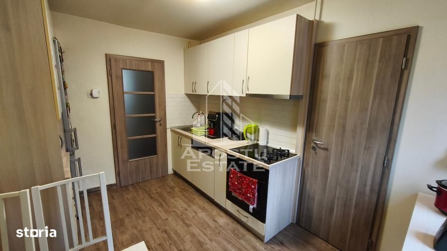 Apartament cu 4 camere, etaj 2, boxa si garaj, zona Steaua, Timisoara — fotografia 2