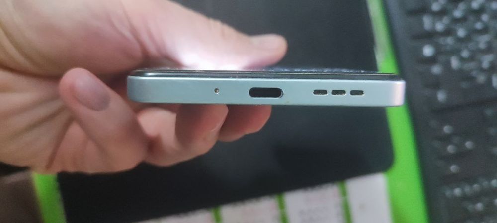 Редми 13 S в идеальном состоянии