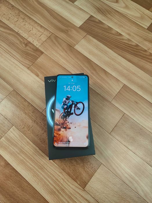 продам телефон Vivo V40 Lite 8/256Gb