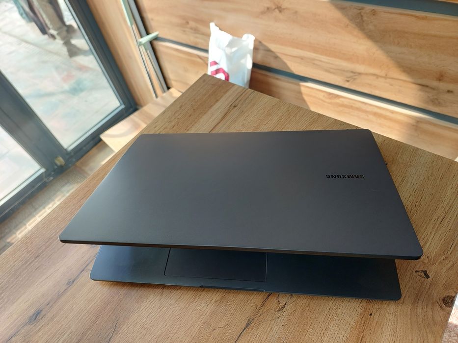 Samsung core i5 12 gen noutbuk