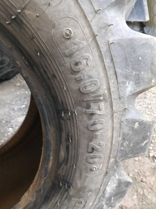 Vand cauciucuri buldo