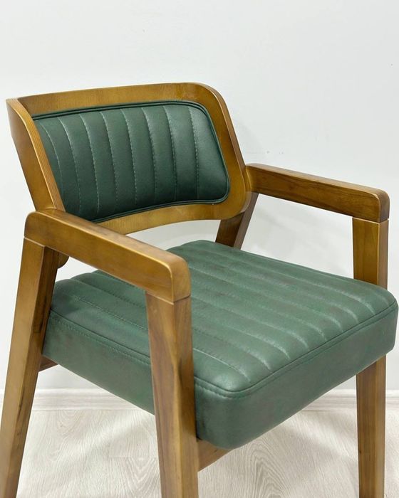 Valentin stul yongoqdan