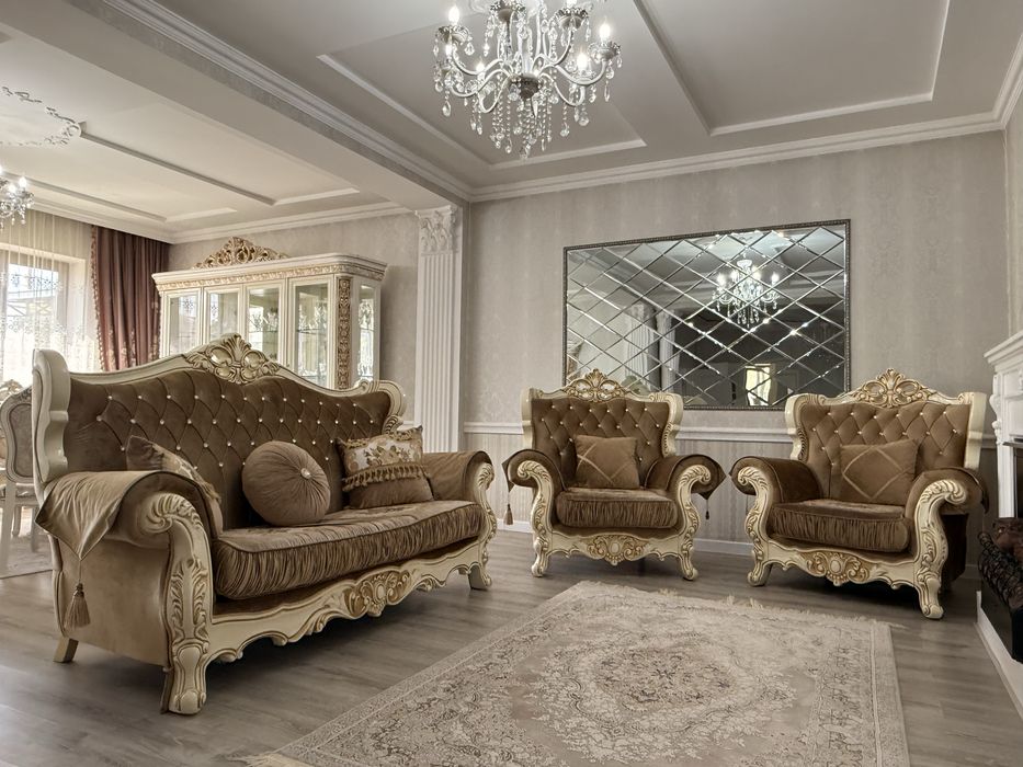 Продам Классический диван и 2 кресла