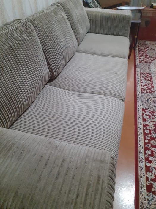 Продаётся не дорого диван б/у