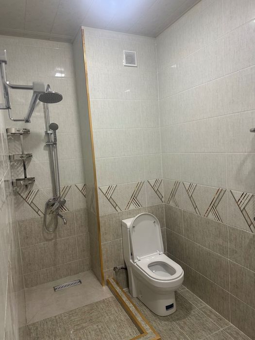 Novostroykadan 3 xonali kvartira srochno sotiladi.