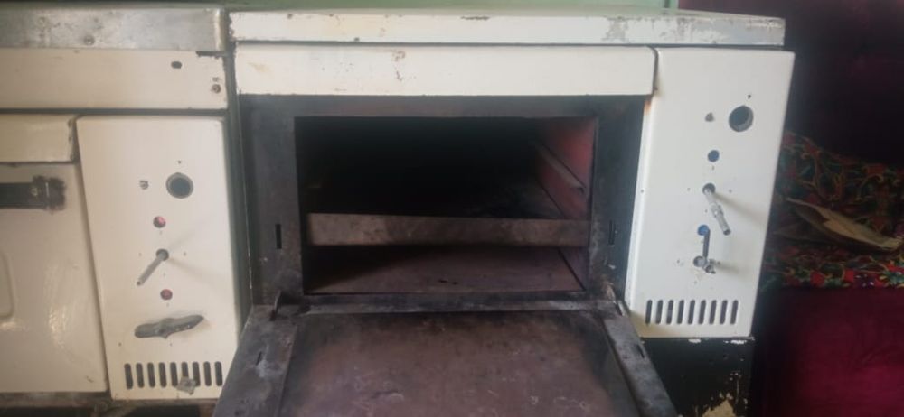 Samsa Perojni Tort Pechka sotiladi