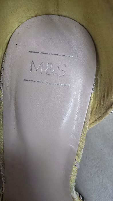 Pantofi Marks and Spencer cu bareta