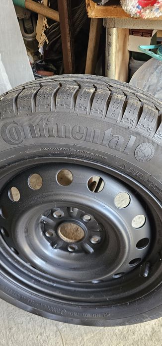 Jante otel cu amvelope de iarna 205 60 16 Toyota Avensis 2016 în sus