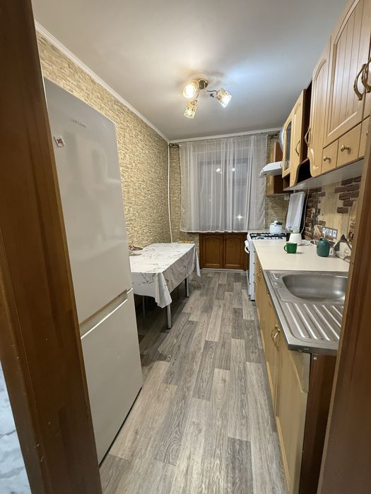Продам квартиру в кирпичном доме