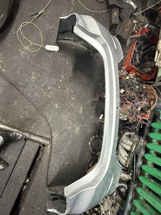 Продам задний бампер оникс