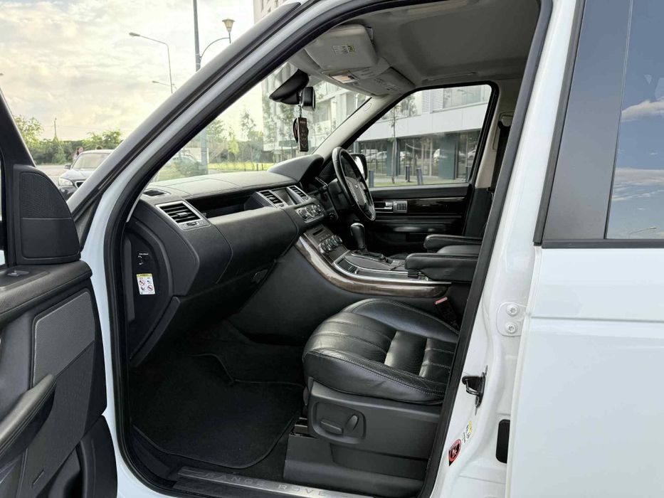 Range Rover sport 3.0 d cu acte valabile de uk  mot,insurance ,carte.