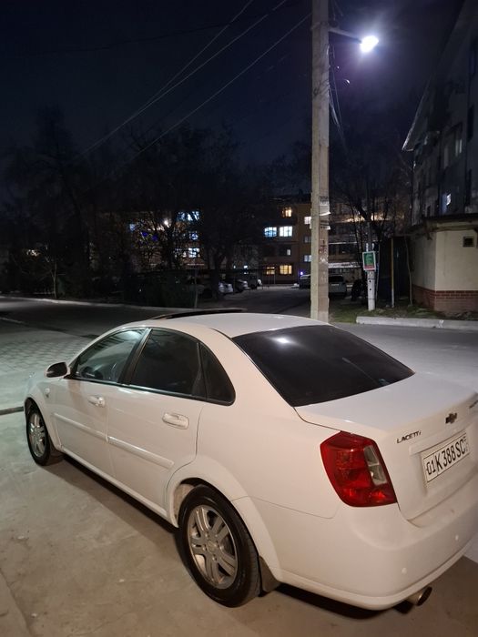 Сотилади ласетти 1.8 а/т