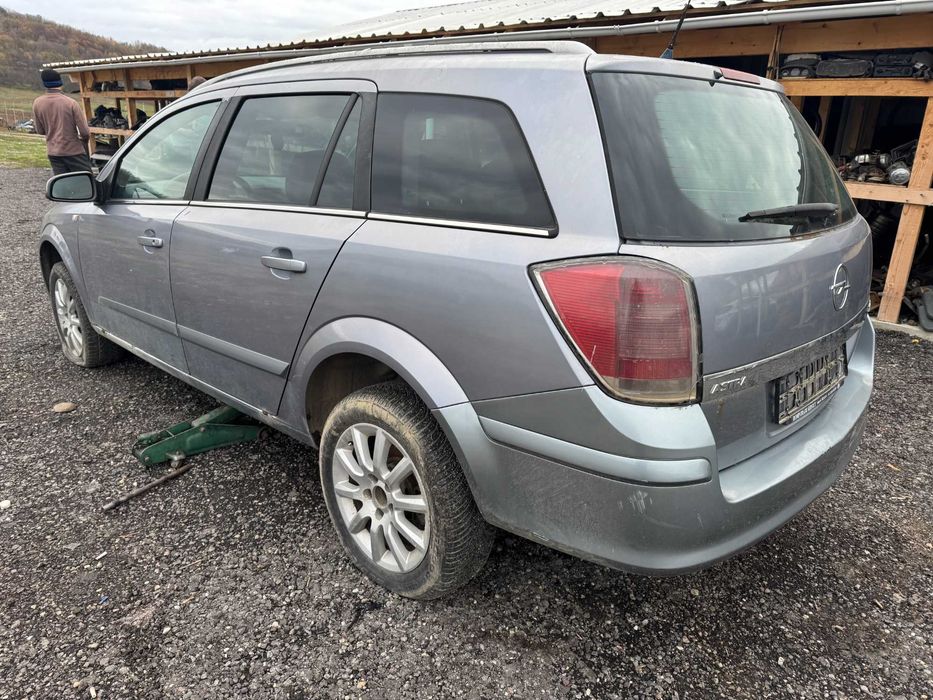 Dezmembrari Dezmembrez Piese piesa Dez Opel Astra H Z19DT 120cp break