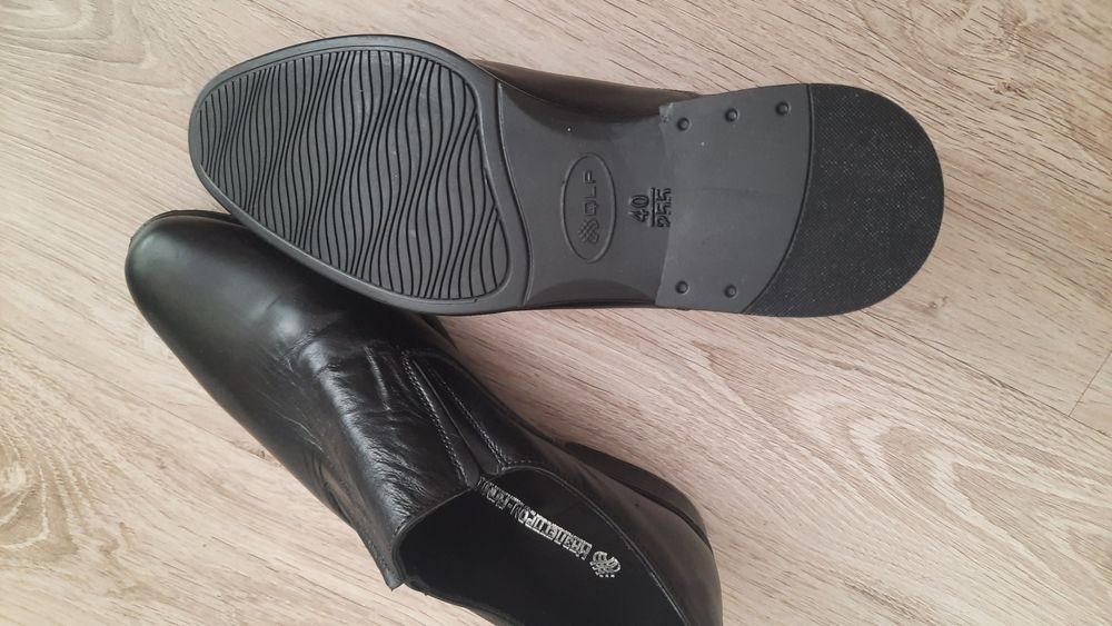 Туфли кожанные новые.