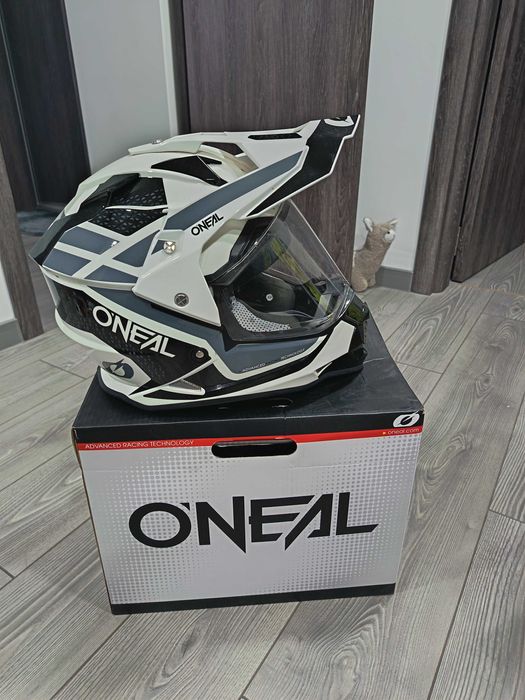 Каски 2 броя за мотор