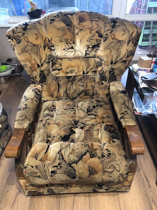 Фотьойли в комплект с табуретка