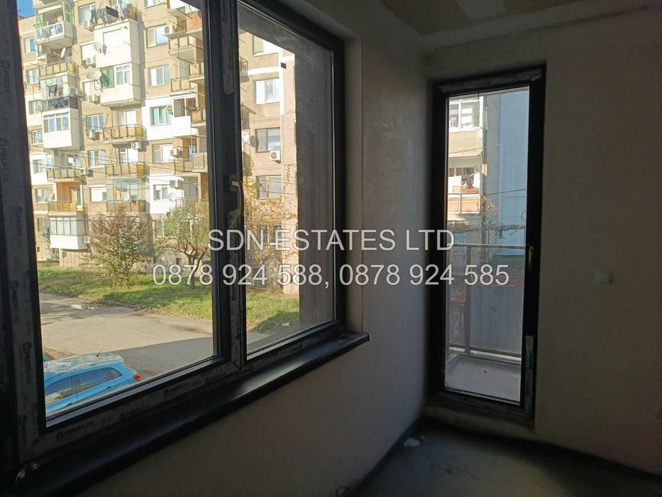 Продава се Двустаен апартамент в Казанлък - 60 кв.м за 1584 €/кв.м - Снимка #1