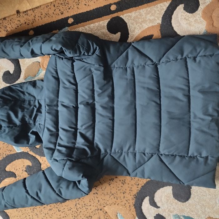 Продам зимнию куртку