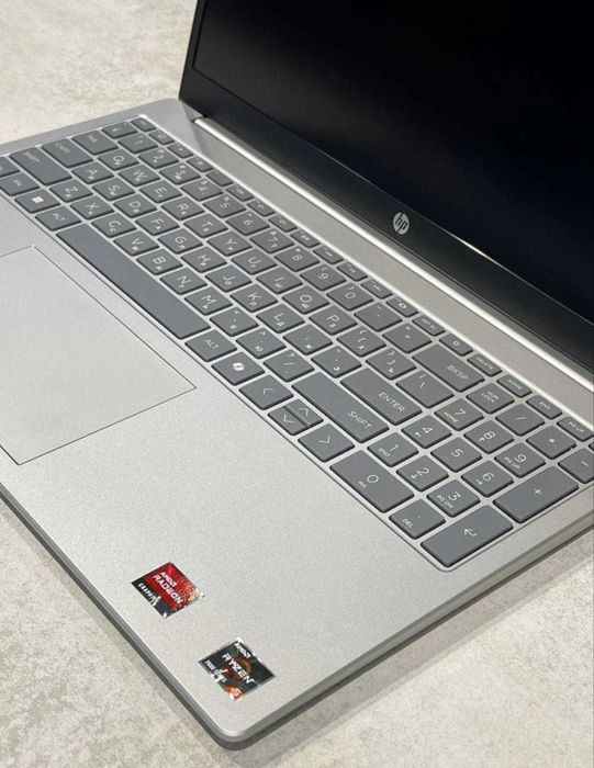 Noutbuk HP Laptop 15 AMD Ryzen 5 7520U 8GB 1Tb 15.6 FullHD IPS Touch