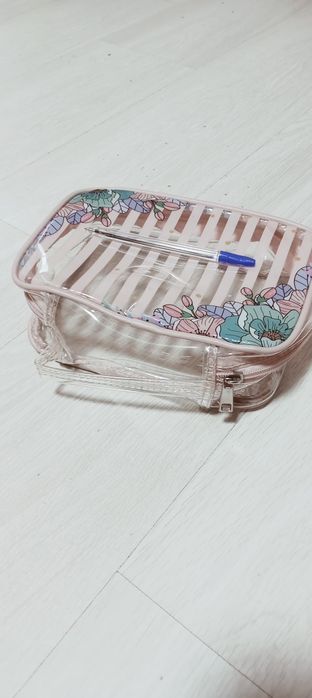 Продаётся новая касметичка